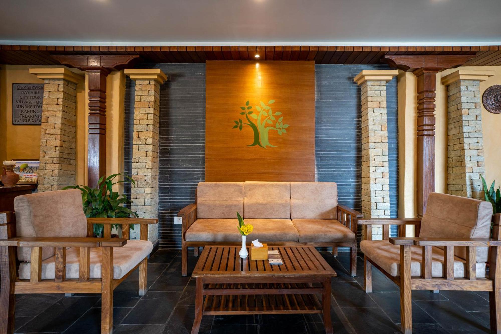 Bar Peepal Resort Похара Екстериор снимка The lobby of the hotel